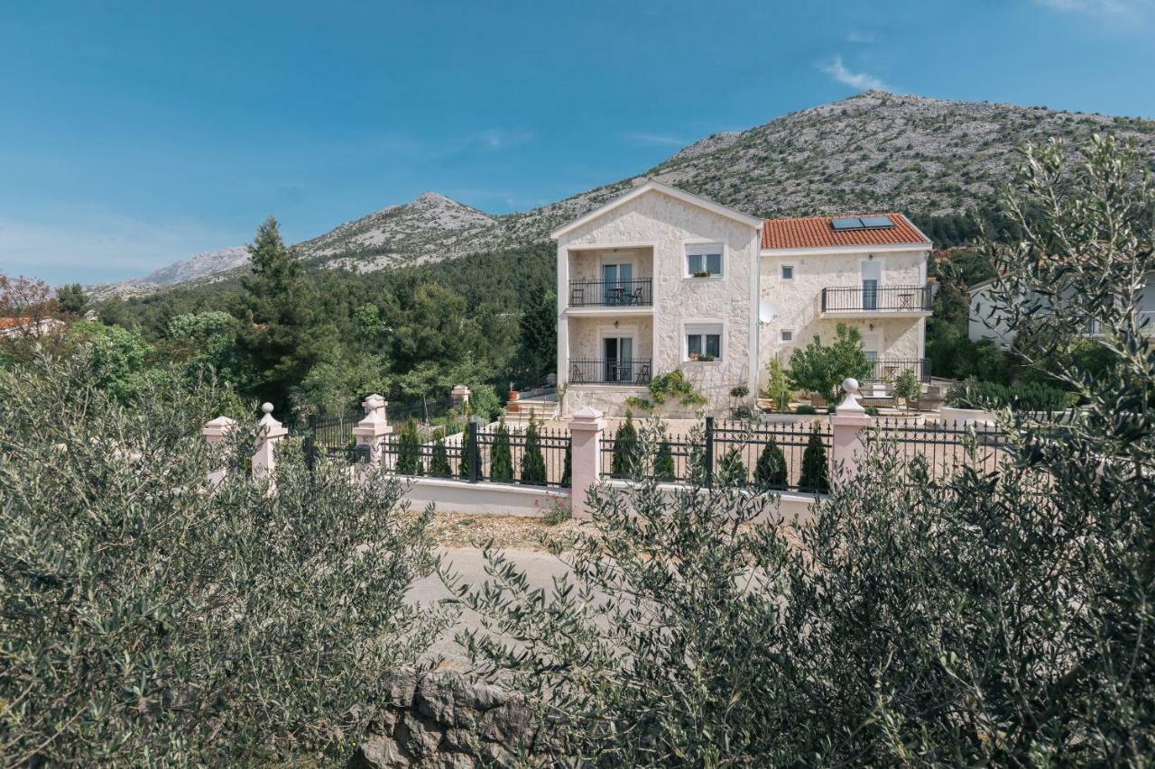 Appartement Hedon-Stone à Starigrad Paklenica Extérieur photo
