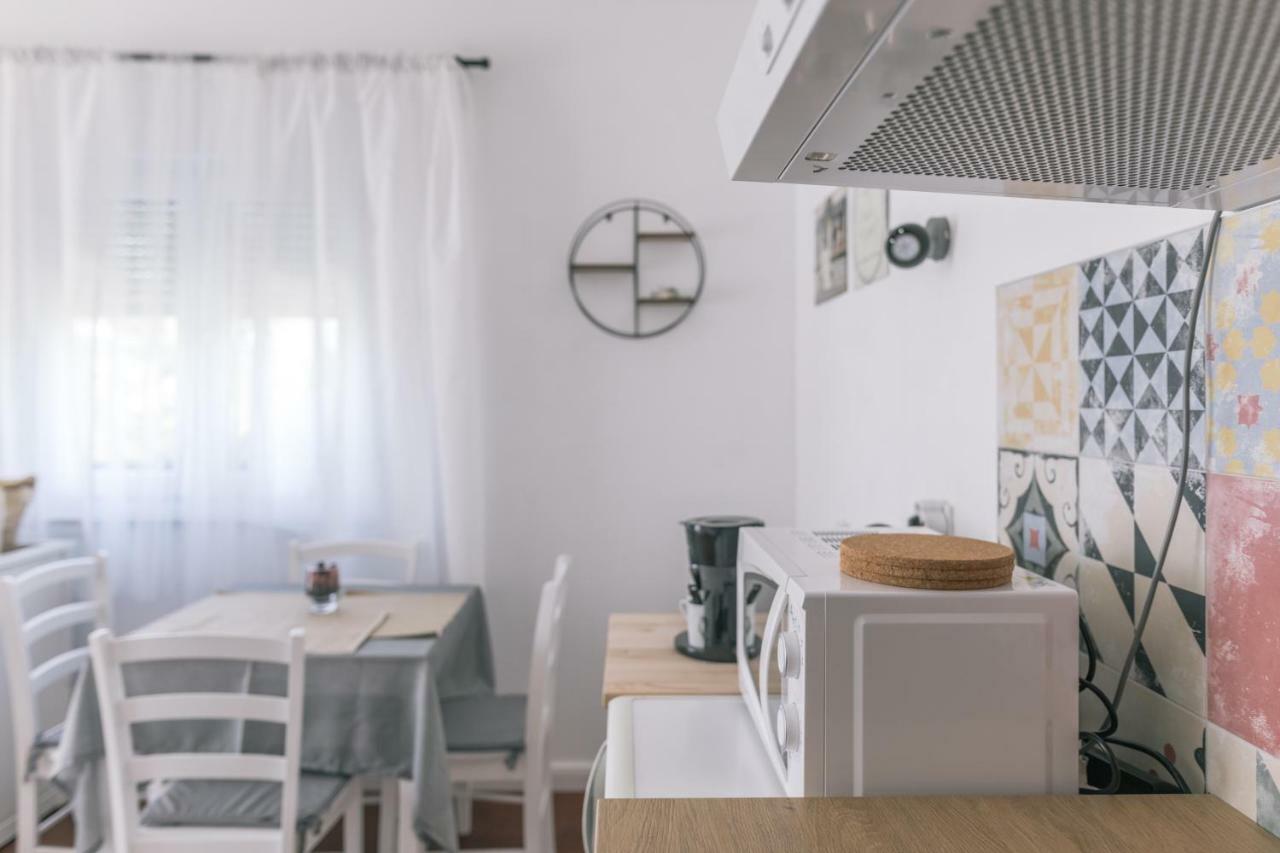 Appartement Hedon-Stone à Starigrad Paklenica Extérieur photo