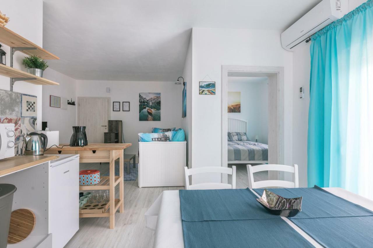 Appartement Hedon-Stone à Starigrad Paklenica Extérieur photo