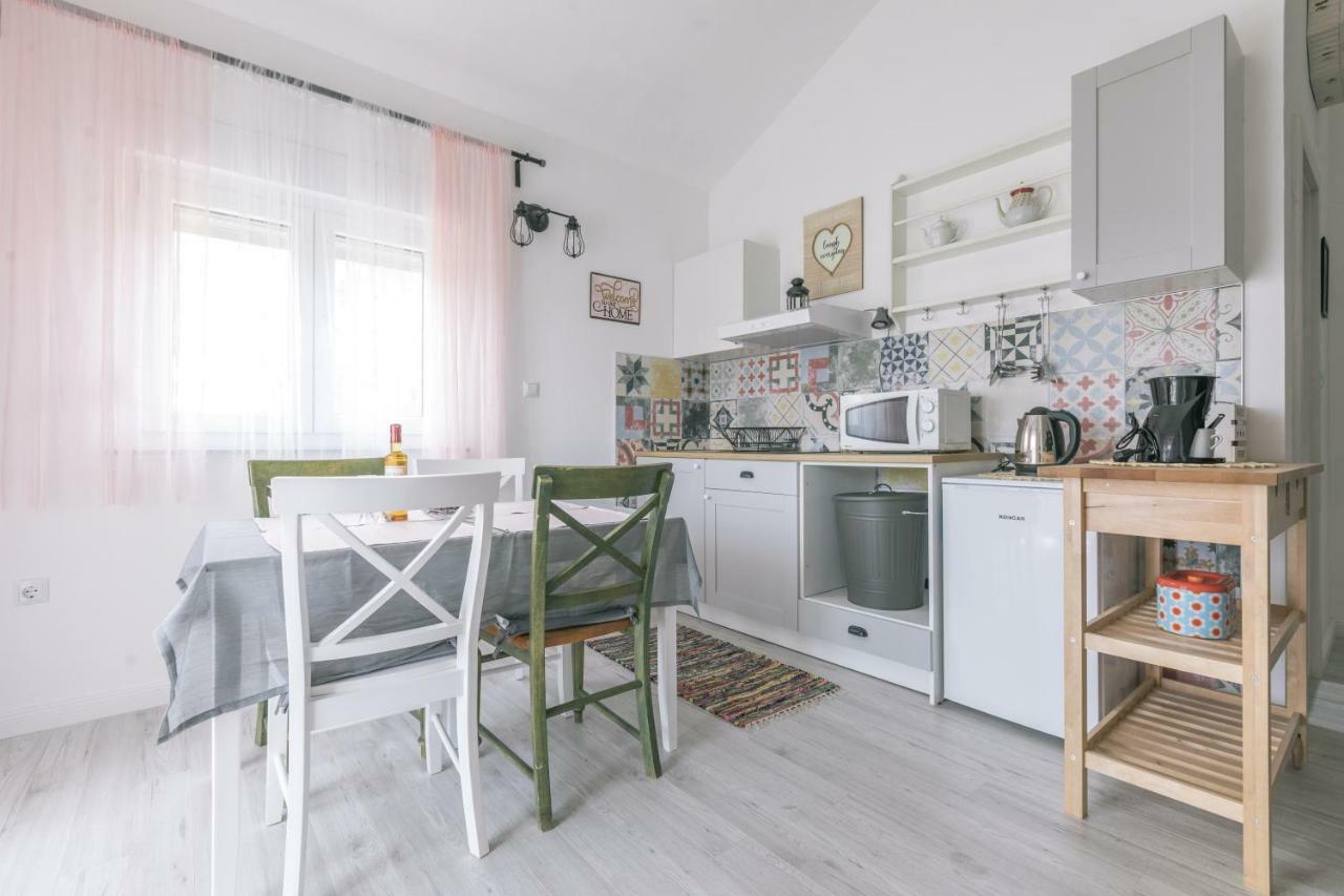 Appartement Hedon-Stone à Starigrad Paklenica Extérieur photo