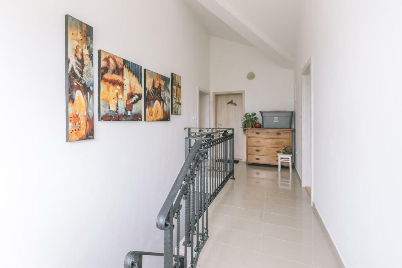 Appartement Hedon-Stone à Starigrad Paklenica Extérieur photo